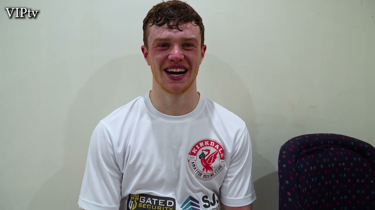 After 2 years of waiting since signing pro Ethan Brown finally makes his debut background