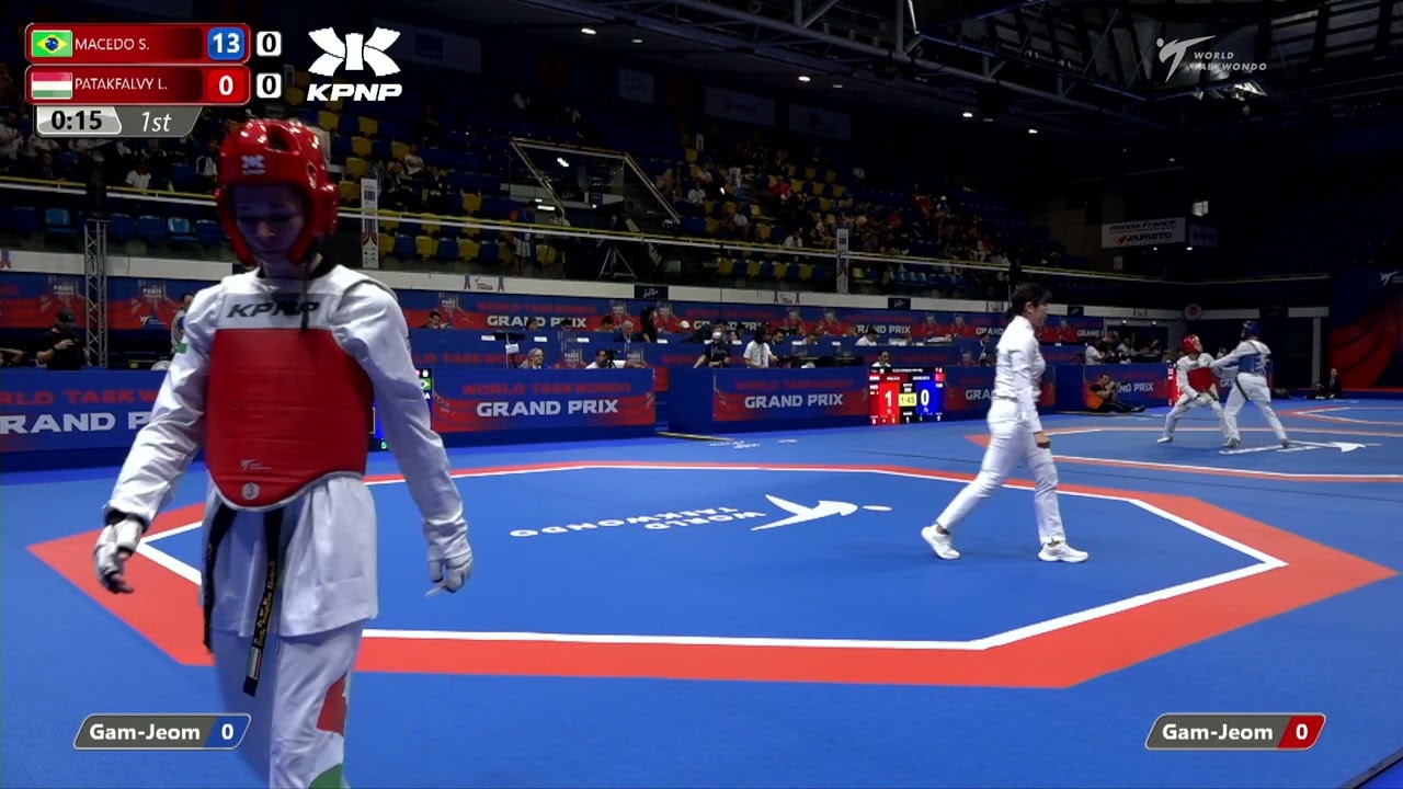 309 Round of 32 Women 57kg BRA MACEDO Sandy HUN PATAKFALVY Luca background