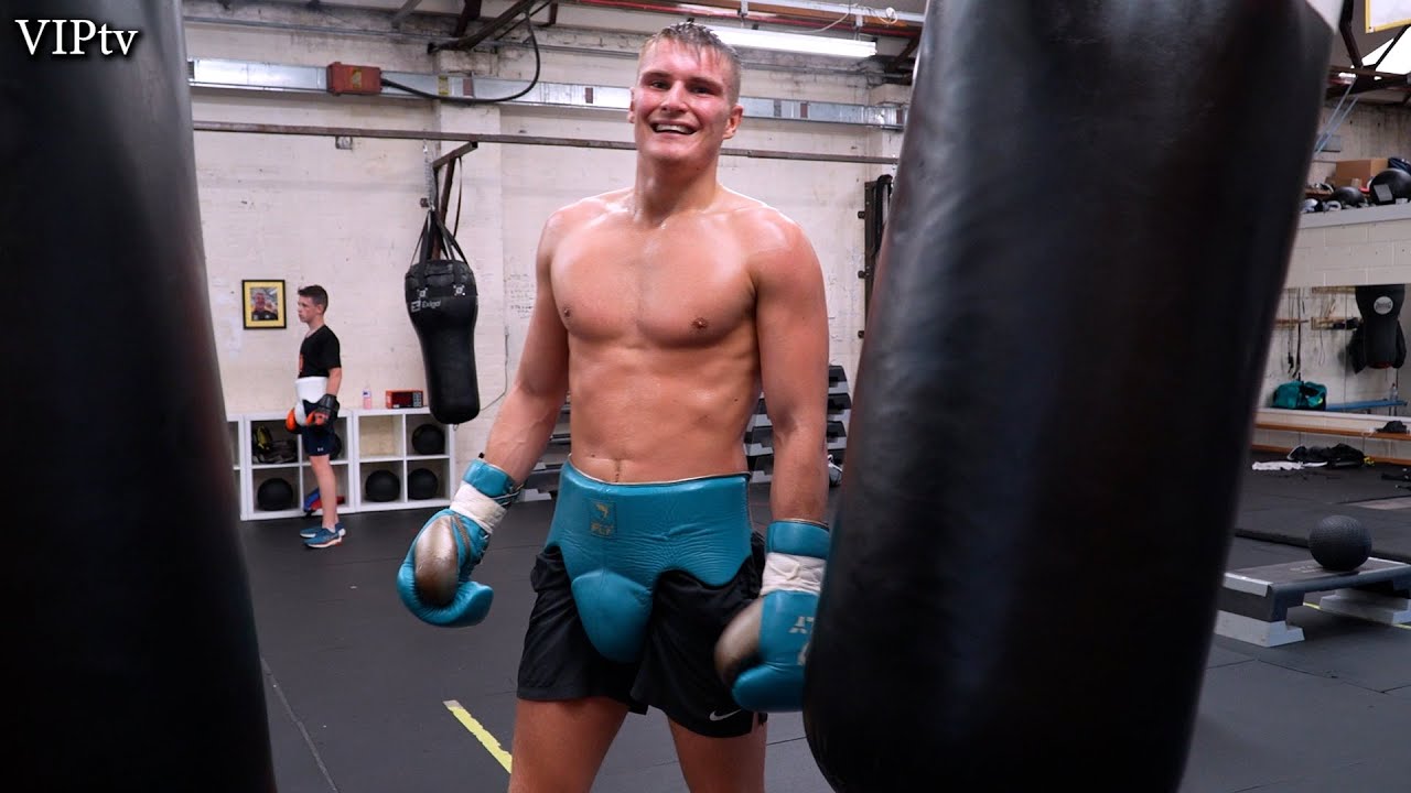 Meet Oldham prospect 4-0 Tom Rafferty little brother to highly rated super Lightweight jack Rafferty background