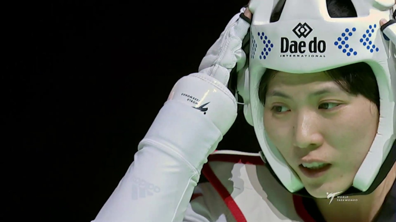 2019 Moscow WT GP Final SF W+67kg GAO Pan CHN ZHENG Shuyin CHN background