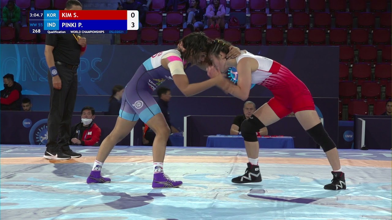 Qual. WW - 55 kg: S. KIM (KOR) v. P. PINKI (IND) background
