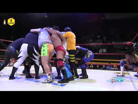 Campal FILL de Máscaras de Maestros y Alumnos, en IWRG TV background