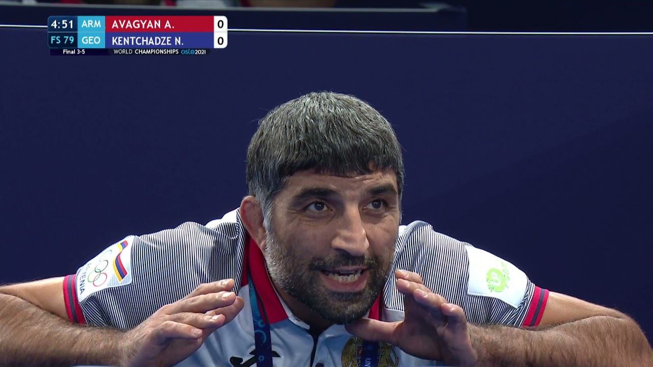 BRONZE FS - 79 kg: A. AVAGYAN (ARM) v. N. KENTCHADZE (GEO) background