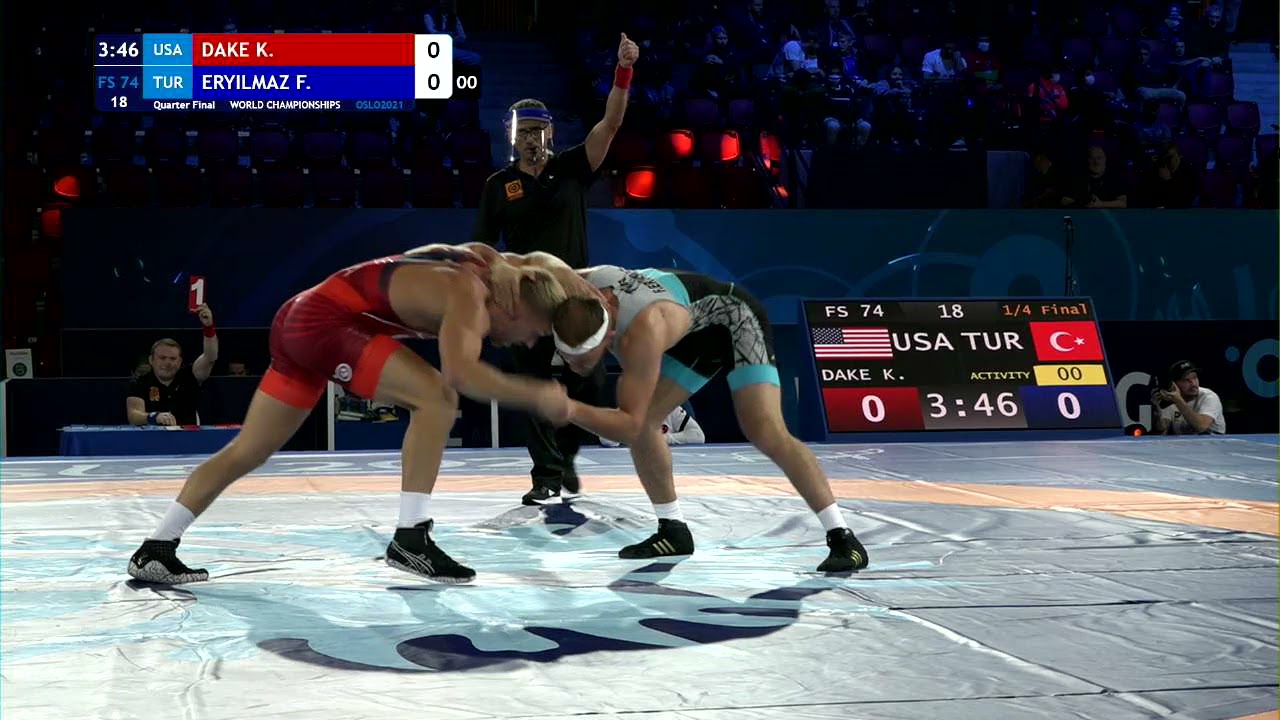 1/4 FS - 74 kg: K. DAKE (USA) v. F. ERYILMAZ (TUR) background
