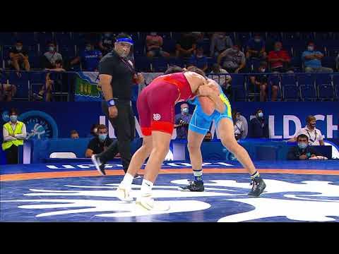 Repechage FS - 70 kg: B. ANDONIAN (USA) v. A. BAUYRZHANOV (KAZ) backdrop