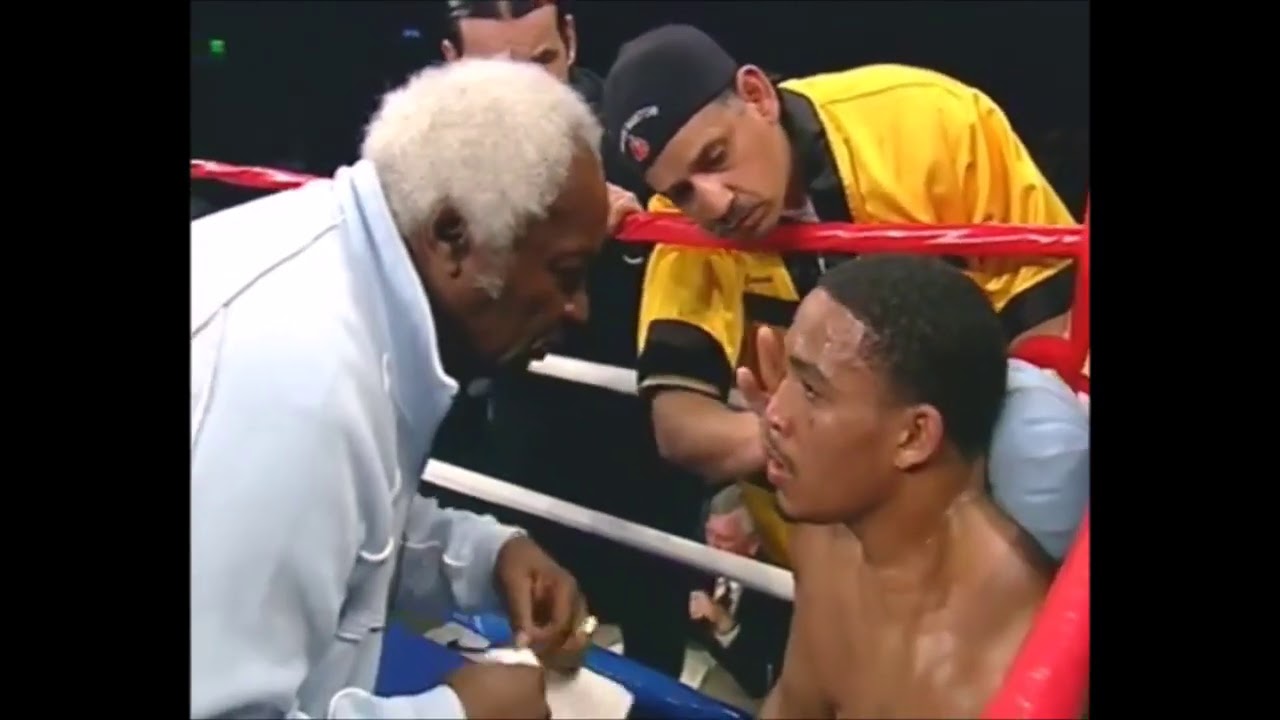 BILLY LYLE VS JAMES MANDIGO FULL FIGHT background
