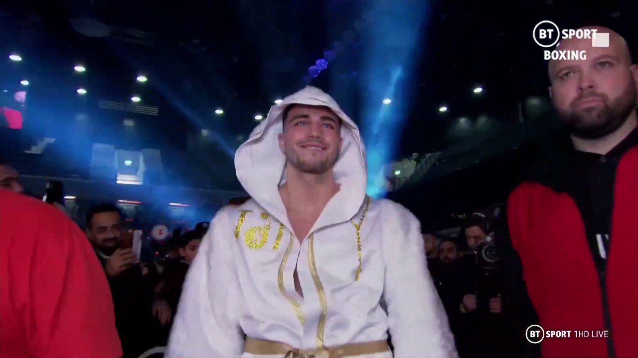 Tommy Fury DESTROYS opponent inside opening round in first fight since Love Island | Full Fight