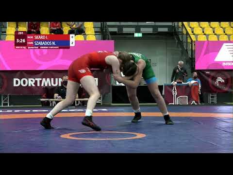1/4 WW - 65 kg: I. SKARD (NOR) v. N. SZABADOS (HUN) backdrop