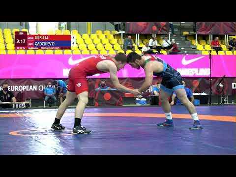 Qual. FS - 74 kg: M. URSU (MDA) v. D. GADZHIEV (AZE) background