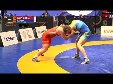 Round 3 WW - 72 kg: E. ZAKHARCHENKO (RUS) v. A. BELINSKA (UKR) background