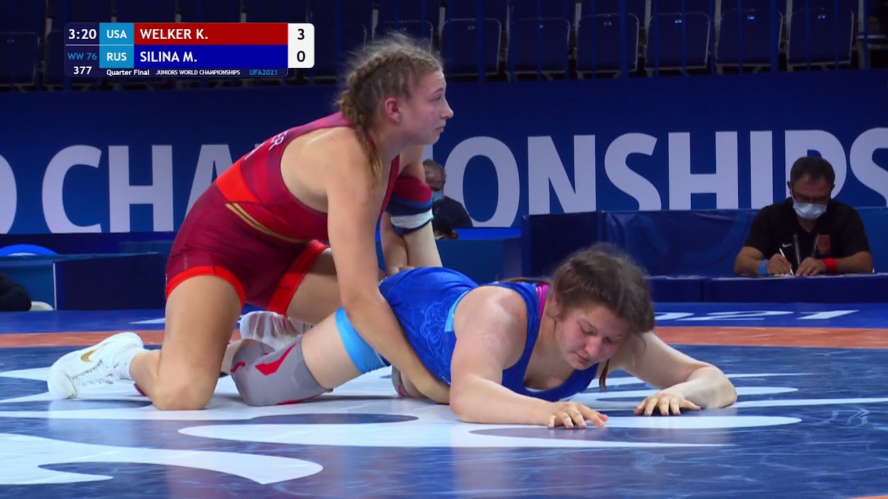 1/4 WW - 76 kg: K. WELKER (USA) v. M. SILINA (RUS) background