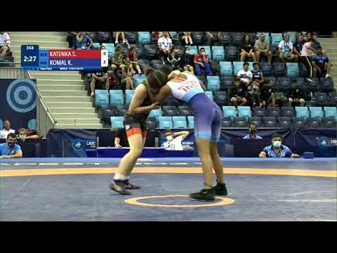 1/2 WW - 46 kg: S. KATENKA (BLR) v. K. KOMAL (IND)