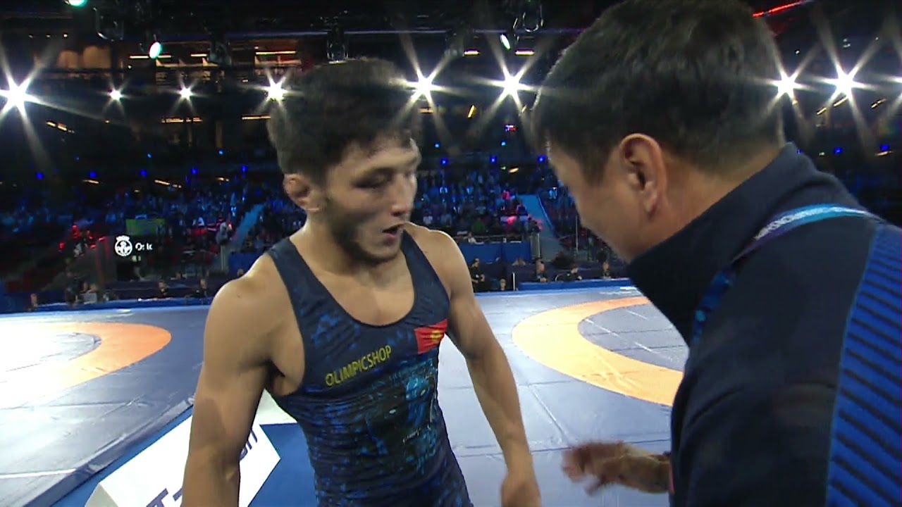 1/2 FS - 65 kg: A. YAZDANICHERA (IRI) v. A. OSMONOV (KGZ) backdrop