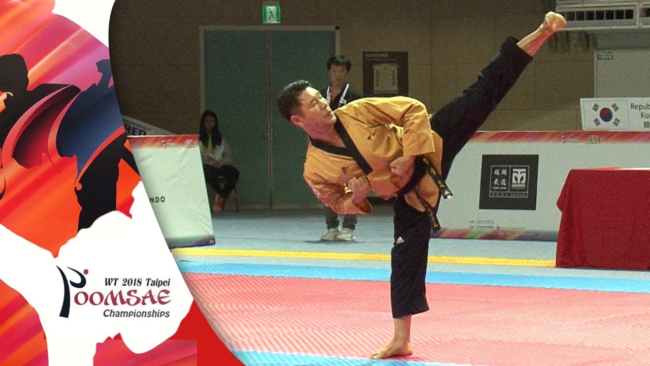 Recognized Poomsae Individual Male Under 65 Final, JEONG Sang Hyo(KOR) vs RENATO Raimundo(BRA) background
