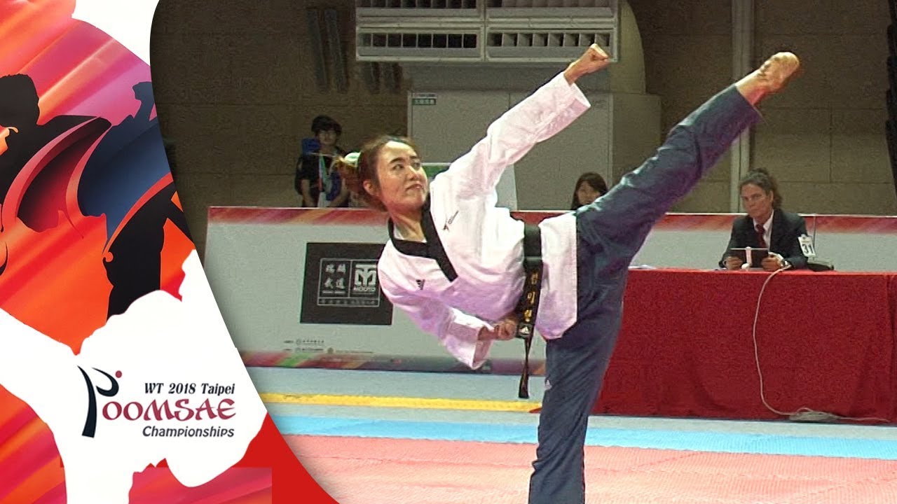 Recognized Poomsae Individual Female Under 40 Final, KIM Meehyun(KOR) vs FARAHMAND PARSA Atousa(IRI)