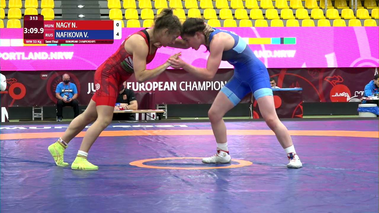 1/2 WW - 53 kg: N. NAGY (HUN) v. V. NAFIKOVA (RUS) background