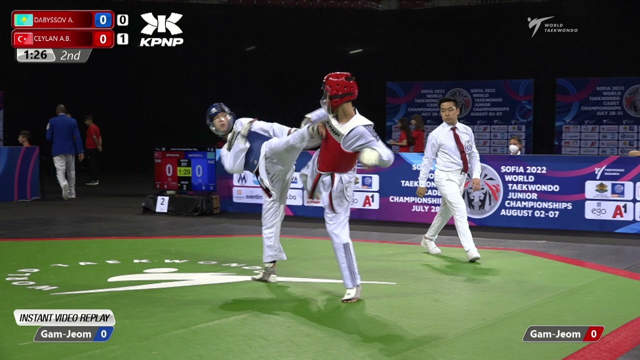 221 Quarter final Boys 65kg KAZ DABYSSOV A TUR CEYLAN A B
