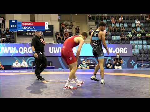 GOLD GR - 71 kg: A. SOLOVEI (MDA) v. A. ABDEVALI (IRI) background