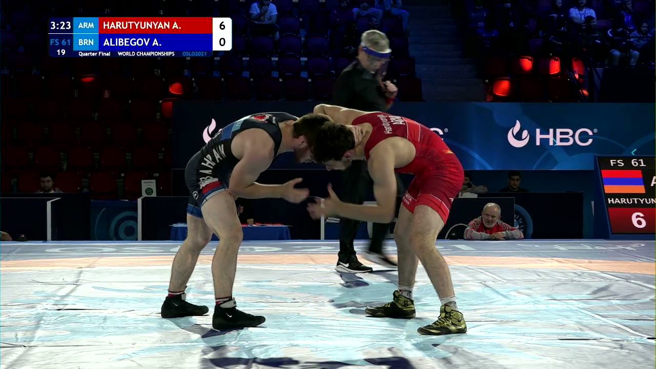 1/4 FS - 61 kg: A. HARUTYUNYAN (ARM) v. A. ALIBEGOV (BRN) backdrop