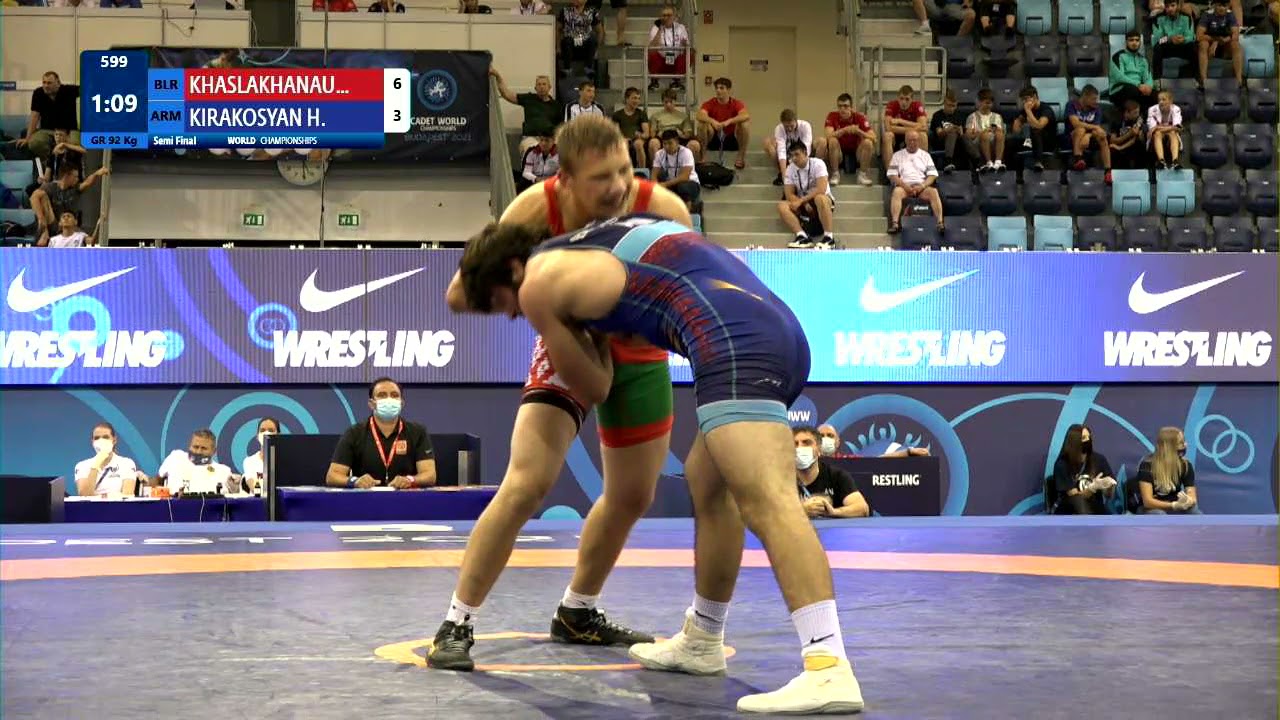 1/2 GR - 92 kg: A. KHASLAKHANAU (BLR) v. H. KIRAKOSYAN (ARM) background
