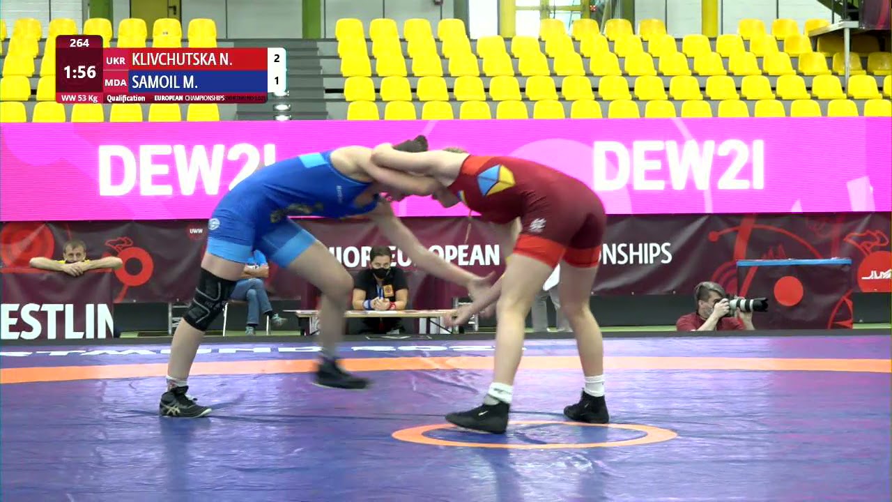 Qual. WW - 53 kg: N. KLIVCHUTSKA (UKR) v. M. SAMOIL (MDA)