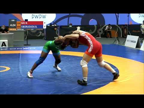 1/4 WW - 68 kg: N. BAS (TUR) v. B. OBORUDUDU (NGR) background