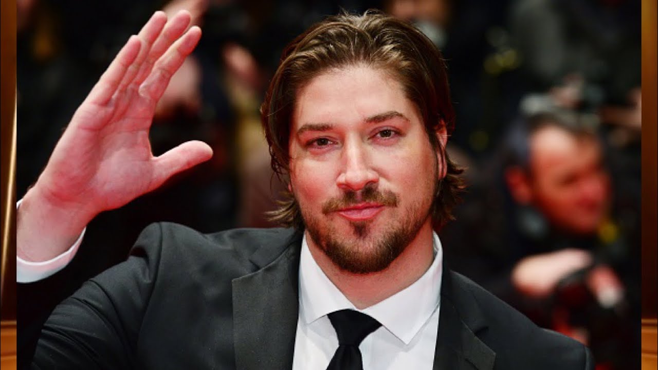 Holey Moley Winner and Actor Tanner Beard Talks Golf, Movies, Back to the Future and More
