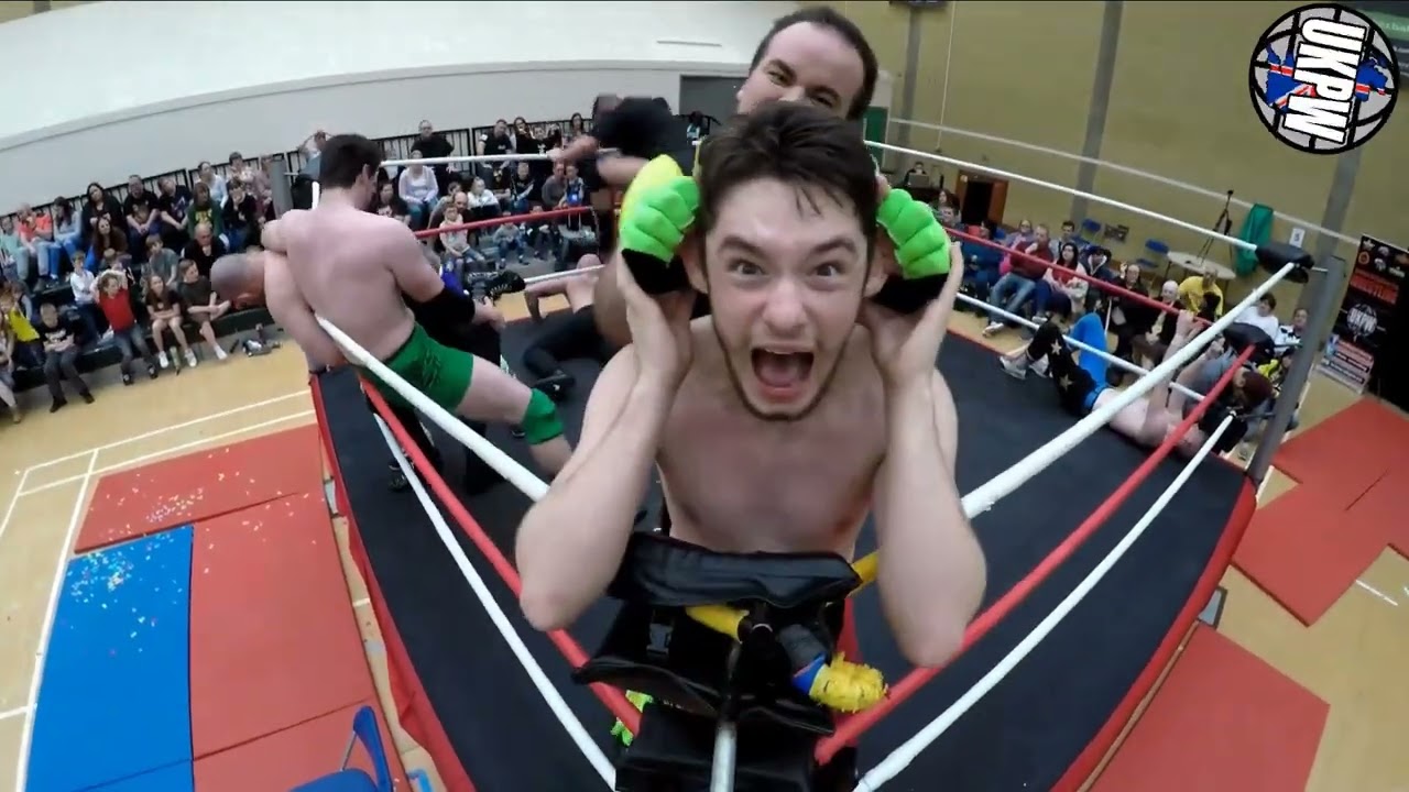 Dow Jones And Maverick Mayhew Have Fun In A Rumble background