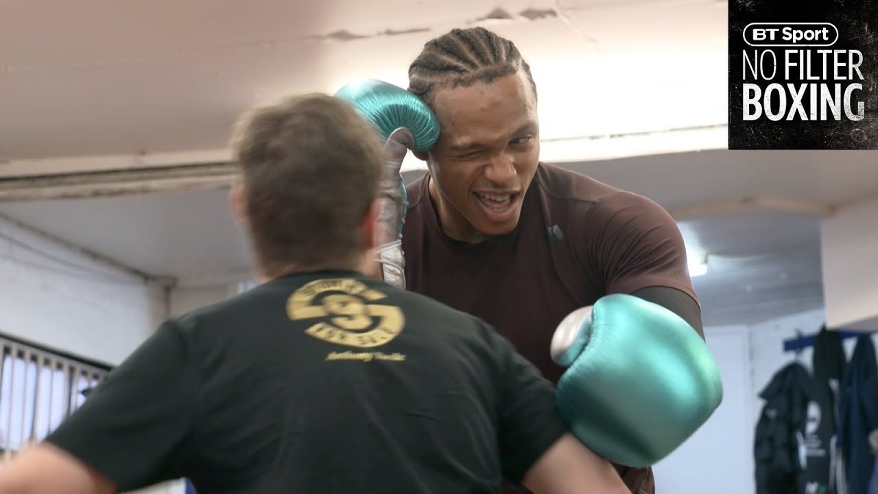 How can you not love this? Anthony Yarde gets a training session in with champ background