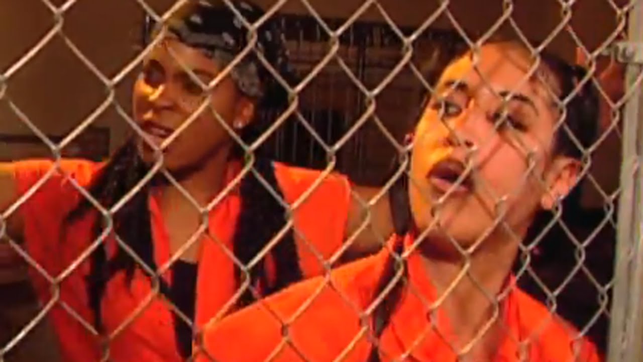 Caged Heat Holding Cell - WOW Flashback backdrop