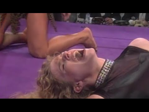 Jungle Grrrl vs Jane Blonde Part 2 - WOW Flashback