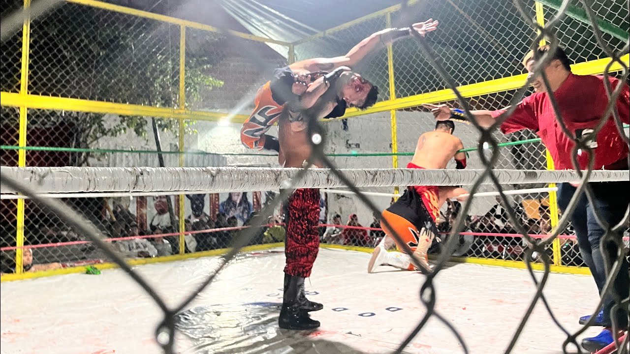Lucha estrella de cabelleras: Pepe Cisneros Jr y Tony Cisneros Jr ЁЯЖЪ Caballero Templario y Zombie Jr background