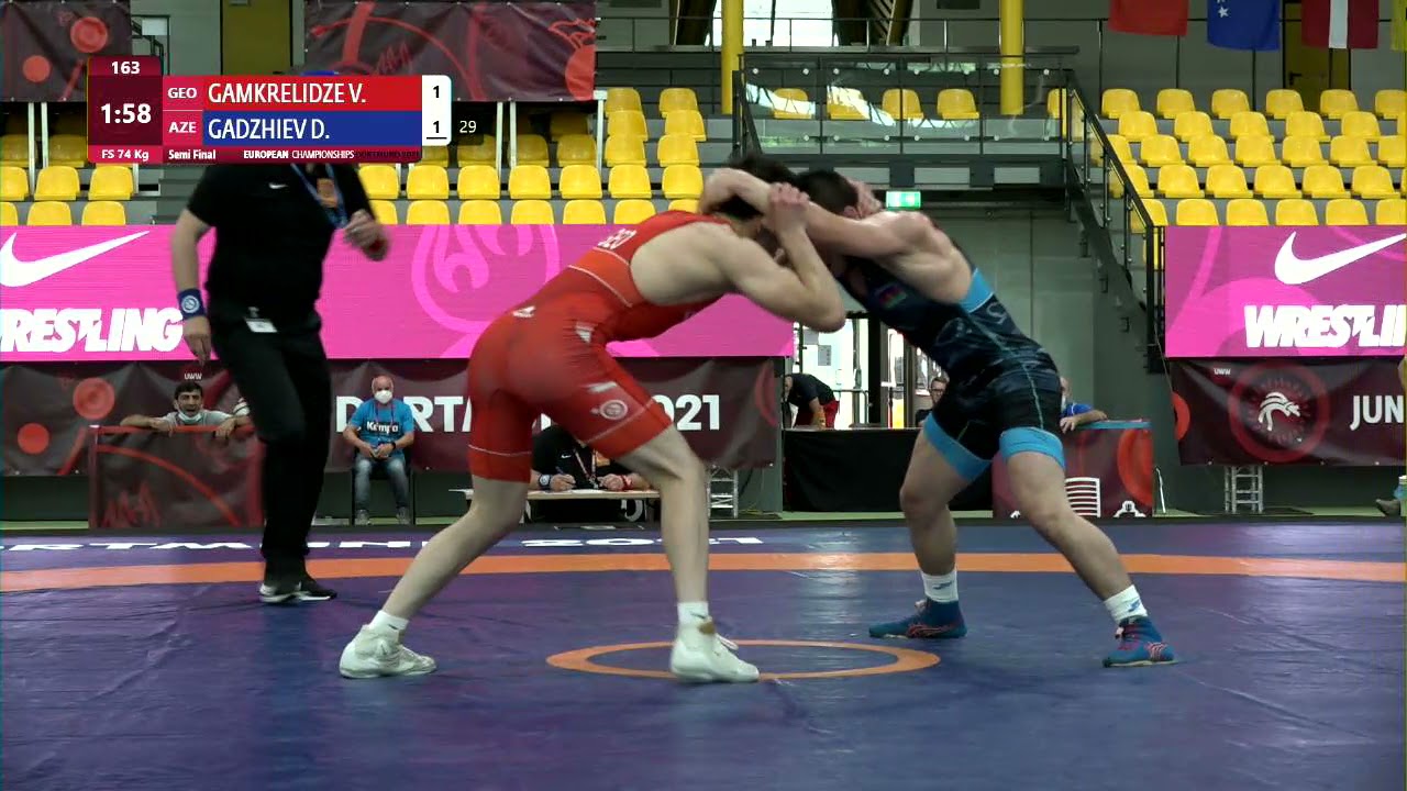 1/2 FS - 74 kg: V. GAMKRELIDZE (GEO) v. D. GADZHIEV (AZE)