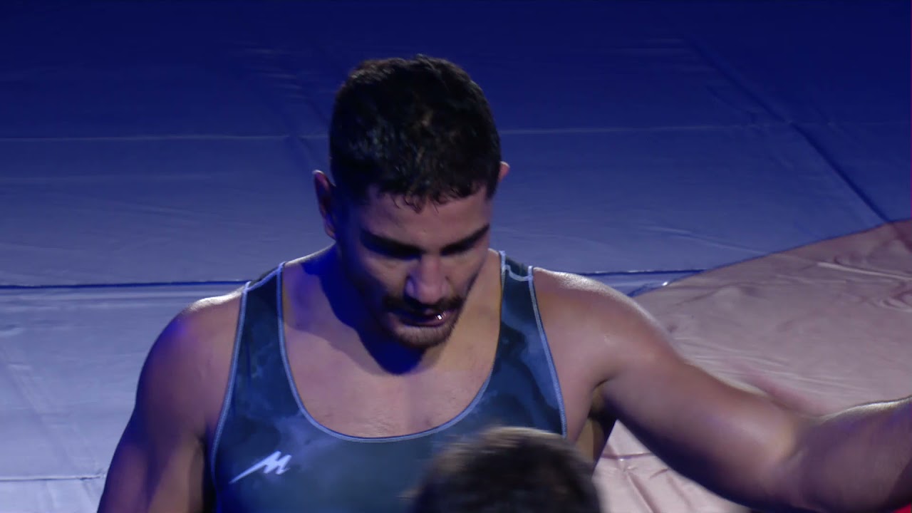 BRONZE FS - 125 kg: N. GWIAZDOWSKI (USA) v. T. AKGUL (TUR)