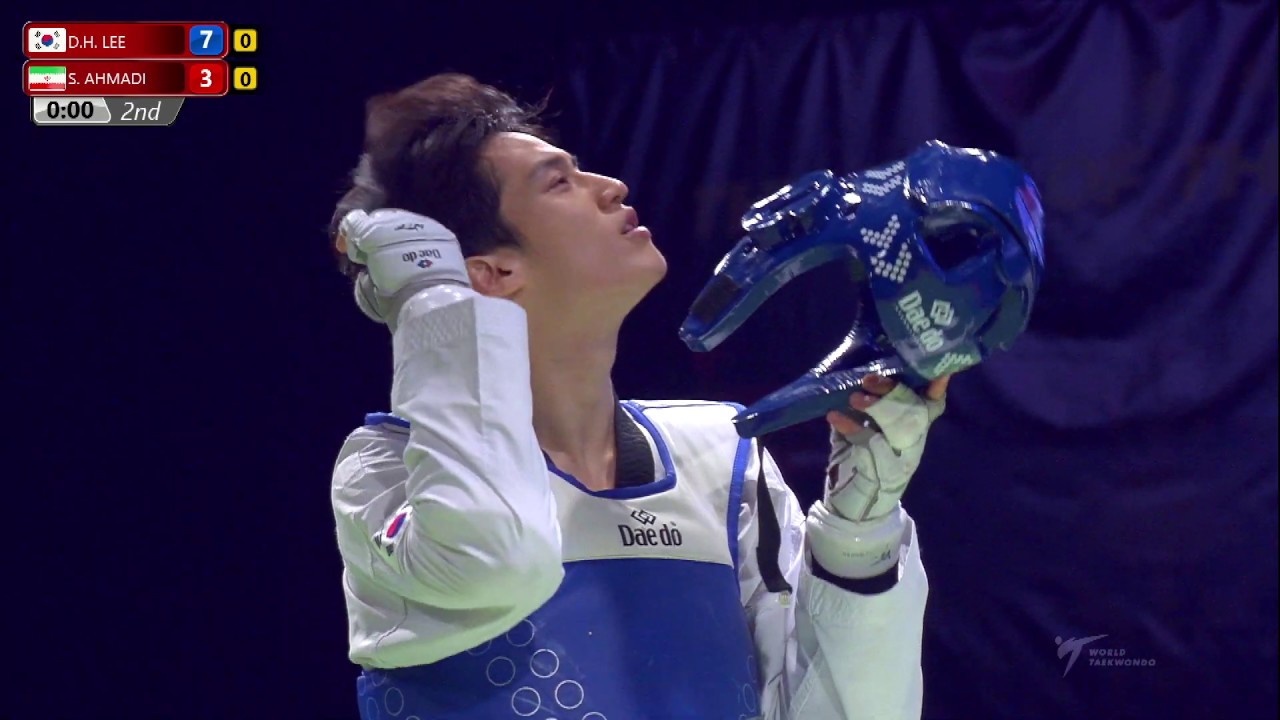 2019 Sofia WT GP SF M 68kg LEE Dae-hoon KOR AHMADI Soroush IRI background