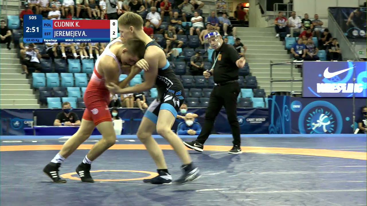 Repechage GR - 65 kg: K. CUDNIK (POL) v. A. JEREMEJEV (EST) background
