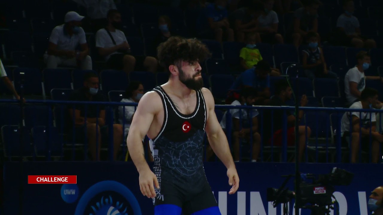 Repechage GR - 55 kg: E. ALIYEV (AZE) v. A. UZUN (TUR)