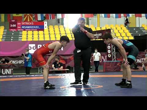 1/8 FS - 61 kg: D. DITTRICH (GER) v. K. ARSAMERZOUEV (FRA) background