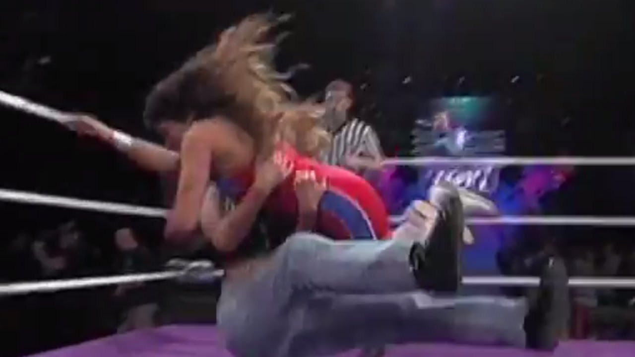 Selina vs Charlie Part 1 - WOW Flashback