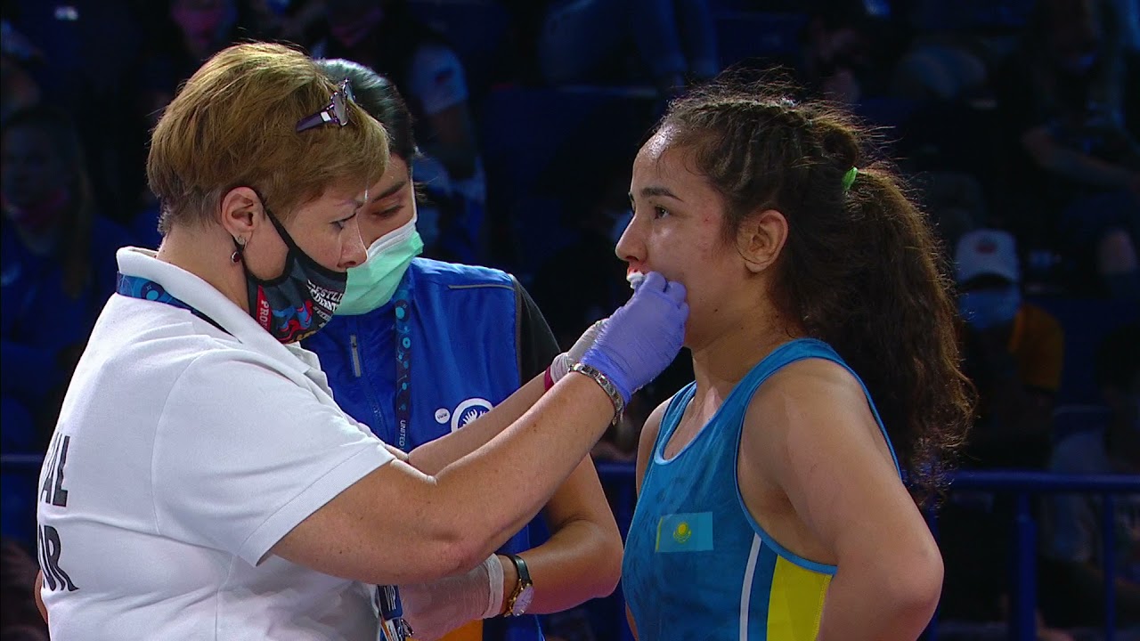 GOLD WW - 57 kg: A. RUSSO (ITA) v. N. RAIMOVA (KAZ) background