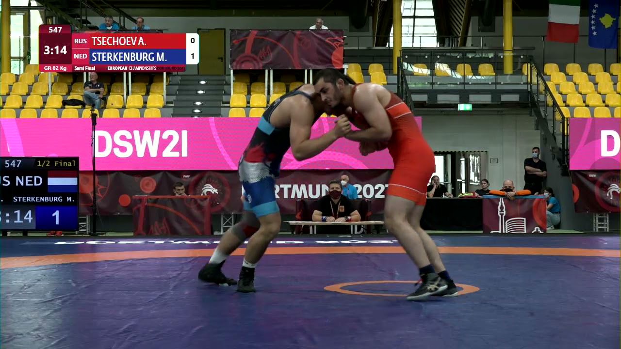 1/2 GR - 82 kg: A. TSECHOEV (RUS) v. M. STERKENBURG (NED)