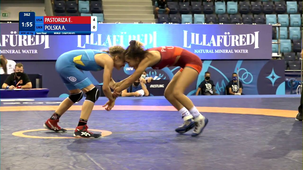 1/2 WW - 40 kg: E. PASTORIZA (USA) v. A. POLSKA (UKR) background