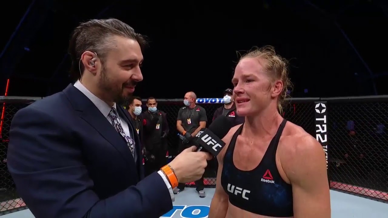 UFC Бойцовский остров 4: Холли Холм - Слова после боя background