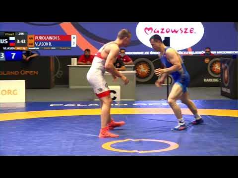 BRONZE GR - 77 kg: S. PUROLAINEN (FIN) v. R. VLASOV (RUS)