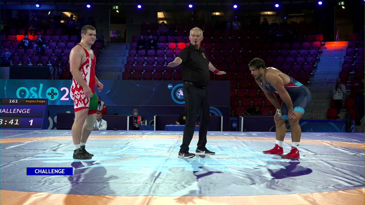 Repechage FS - 125 kg: D. KHRAMIANKOU (BLR) v. N. GWIAZDOWSKI (USA) background