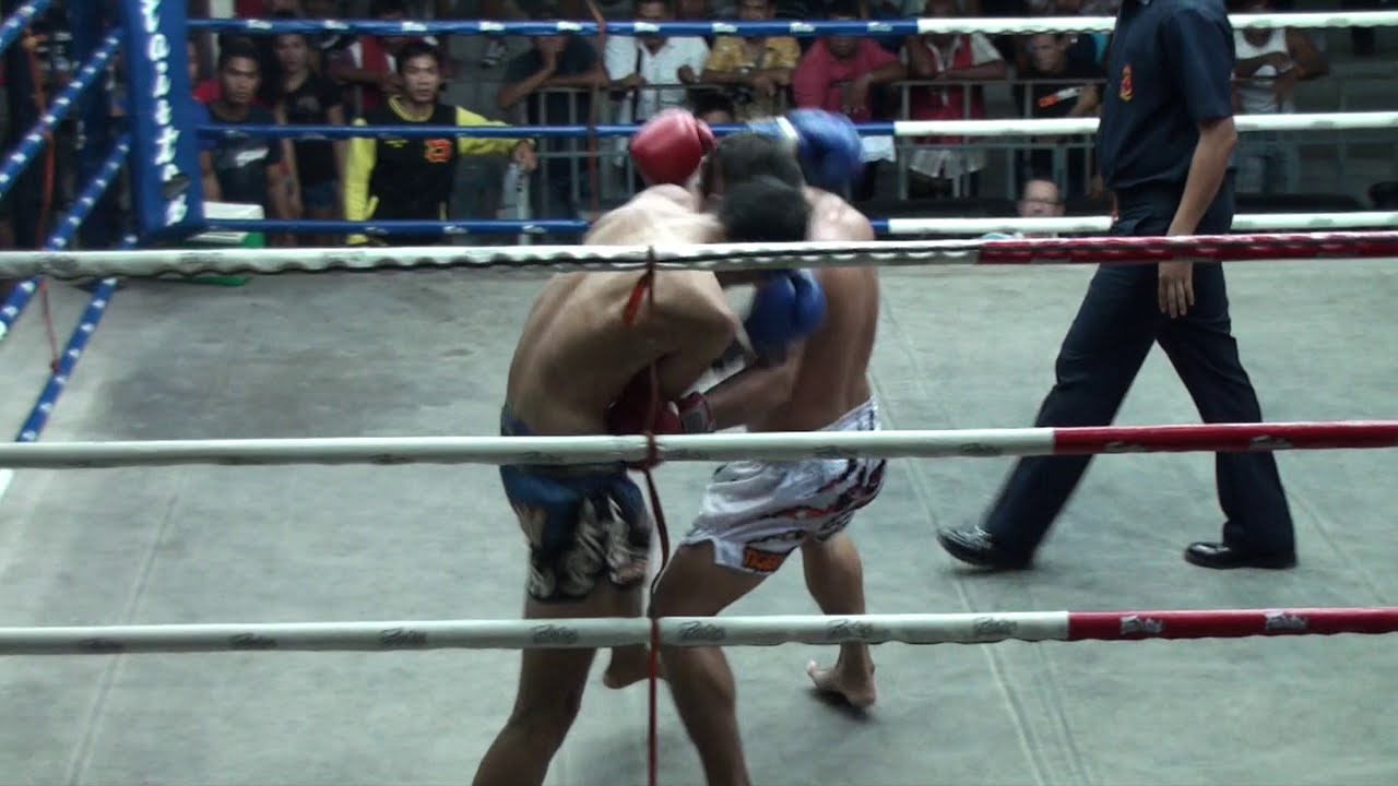 Dendanai (Tiger Muay Thai) vs Kohmark (CherngTalay Muay Thai) @ Suwit Stadium 13/11/2015 background
