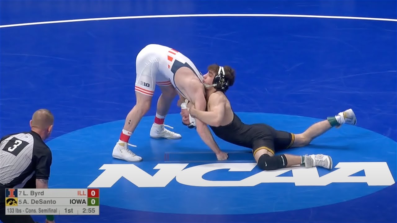 133lbs Austin DeSanto (Iowa) vs Lucas Byrd (Illinois) background