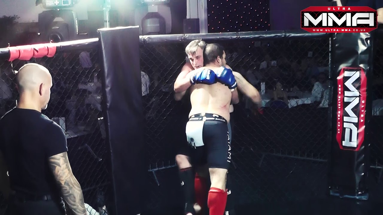 Ultra MMA | Bristol | Charlie Hawkins V Stuart Saunderson