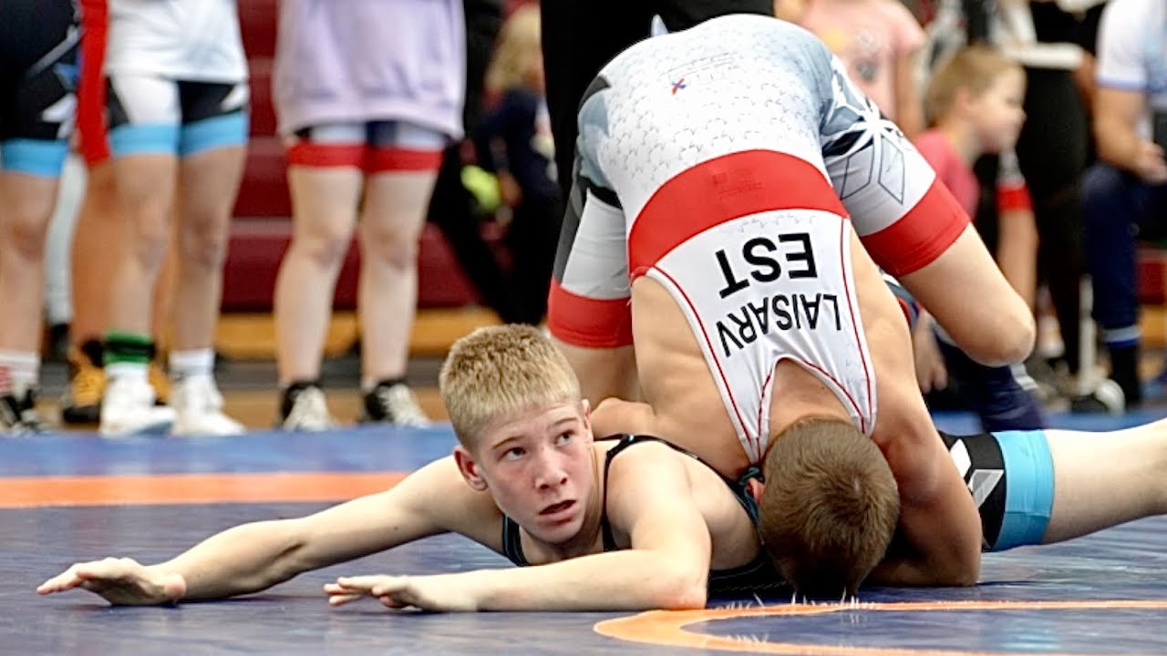 U17 T. Laisarv (EST) vs H. Pihlapuu (EST) 55kg. Youth boys greco-roman wrestling Estonia. backdrop