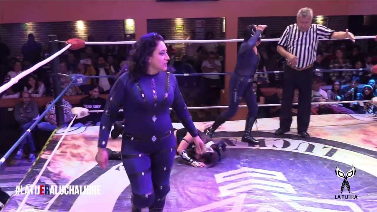 Lucha femenil La Chola y Julissa Vs S3xy Violeta y Lady Drago con Halcón Lucha Libre background